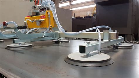 Vacuum Lifters for Sheet Metal 